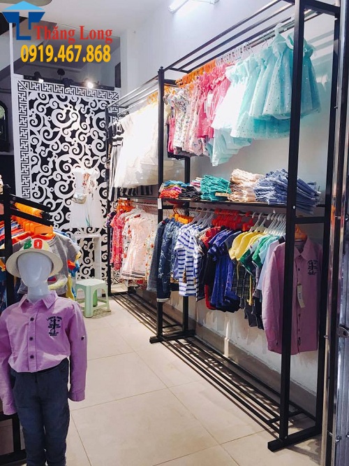 Mô hình giá kệ thông minh cho shop quần áo trẻ em