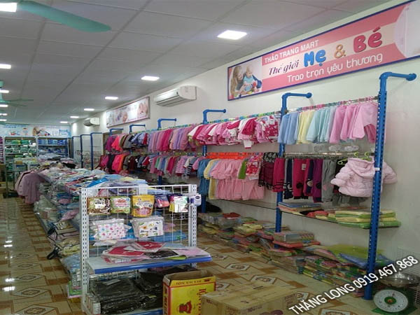 Giá treo quần áo trẻ em