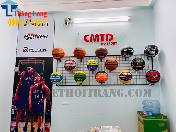 Cung cấp móc treo bóng thông minh cho shop thể thao