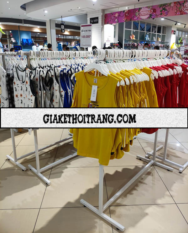 Lắp đặt giá treo quần áo shop rẻ nhất trên toàn quốc