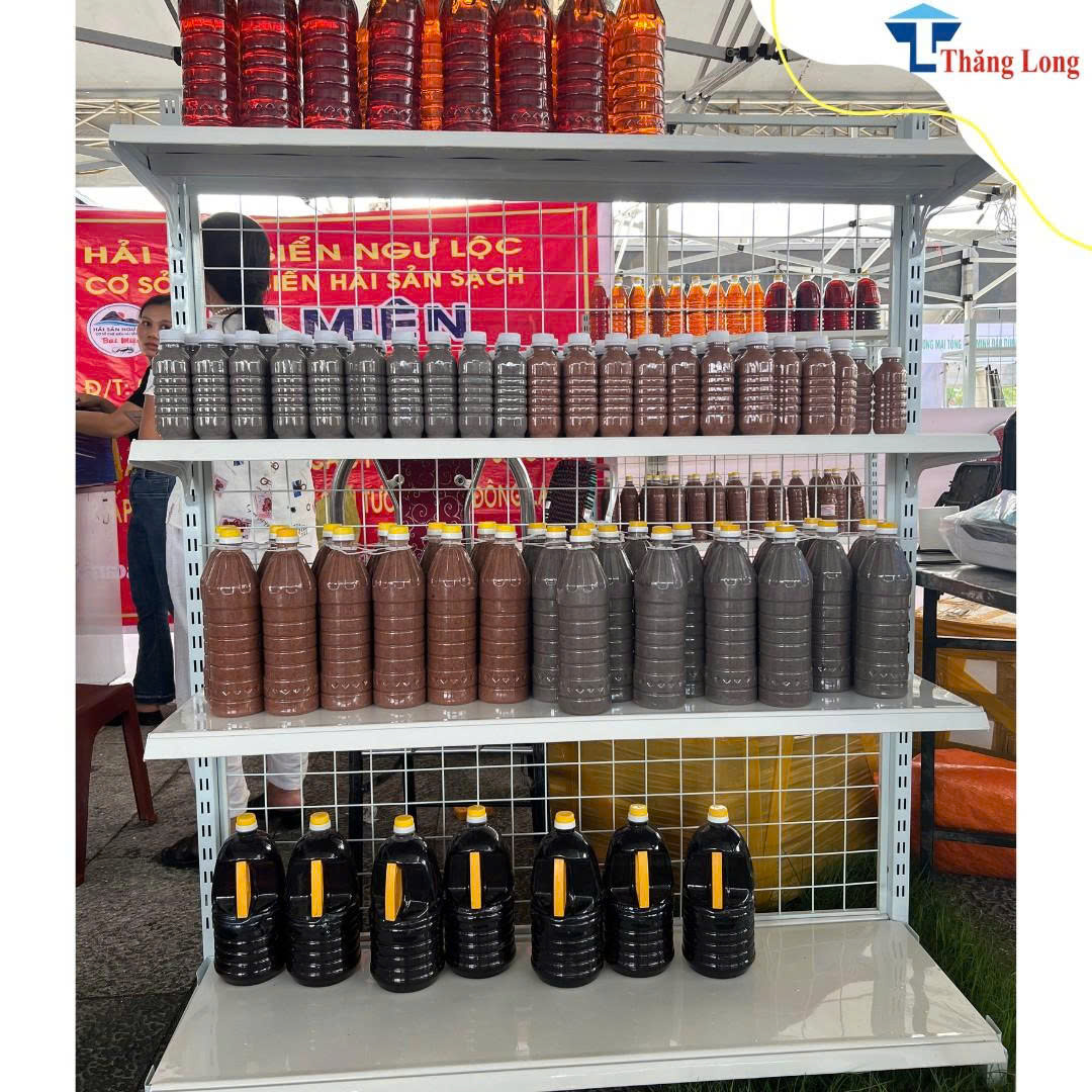 cách tiết kiệm chi phí khi đặt kệ quảng cáo số lượng lớn