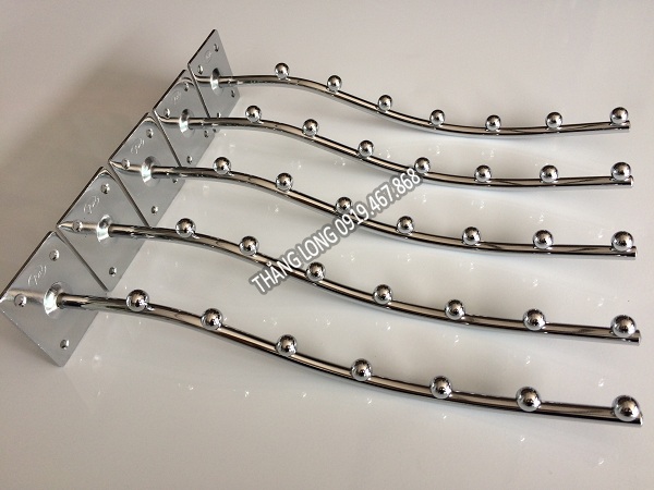 Có nên thay tủ quần áo bằng hệ thống móc treo quần áo inox gắn tường