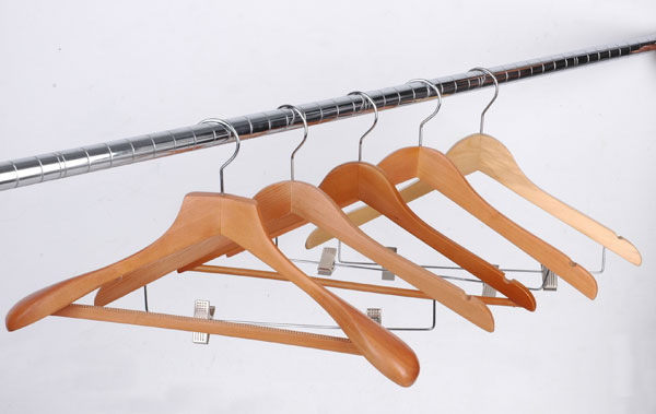 địa chỉ xưởng sản xuất móc quần áo gỗ uy tín tại việt nam