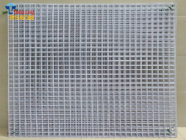 hướng dẫn cách gắn móc treo trên giá lưới siêu thị 