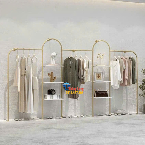 mẹo trưng b&agrave;y quần &aacute;o b&aacute;n chạy trong shop 