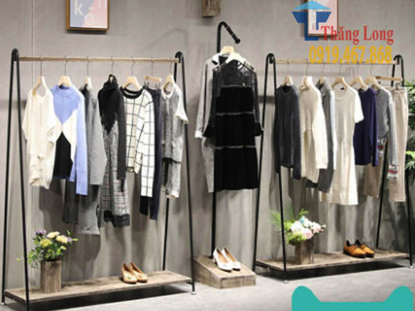 giá treo quần áo thông minh trong phòng 