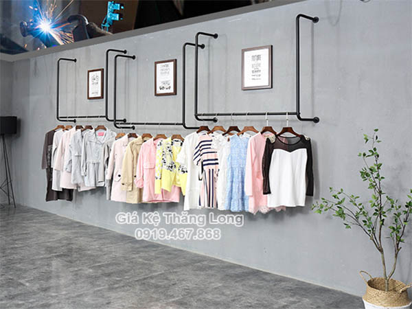 Các mẫu kệ treo quần áo shop xu hướng 2021