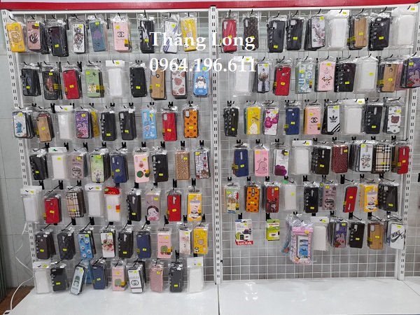 Khám phá mô hình giá kệ trưng bày phụ kiện điện thoại cho shop