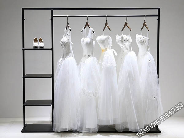 Những mẫu giá kệ treo váy cưới lung linh, tỏa sáng