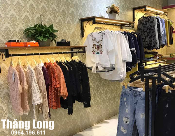 Tổng hợp mẫu kệ treo quần áo shop thời trang