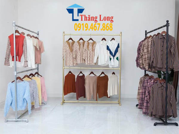 Tư vấn mẫu kệ treo quần áo 2 tầng cho shop thời trang