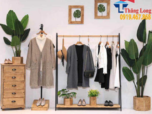 kệ treo quần áo thông minh trong phòng 