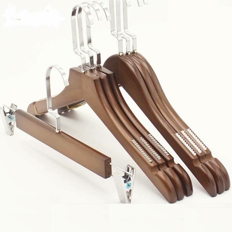 móc treo quần áo bằng gỗ 
